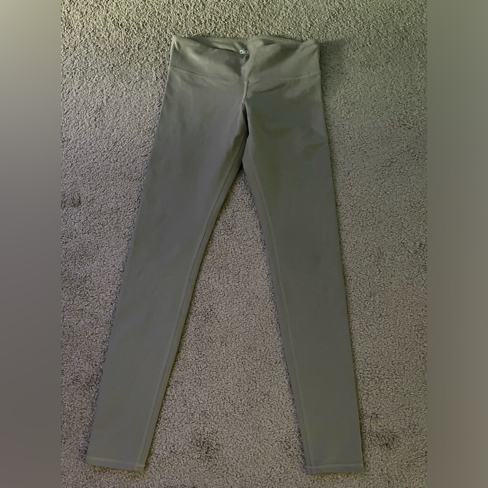 ALO Yoga tan leggings size S / small